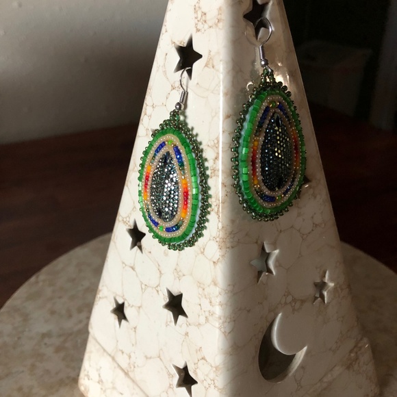 Seed Bead Earrings - Picture 4 of 8